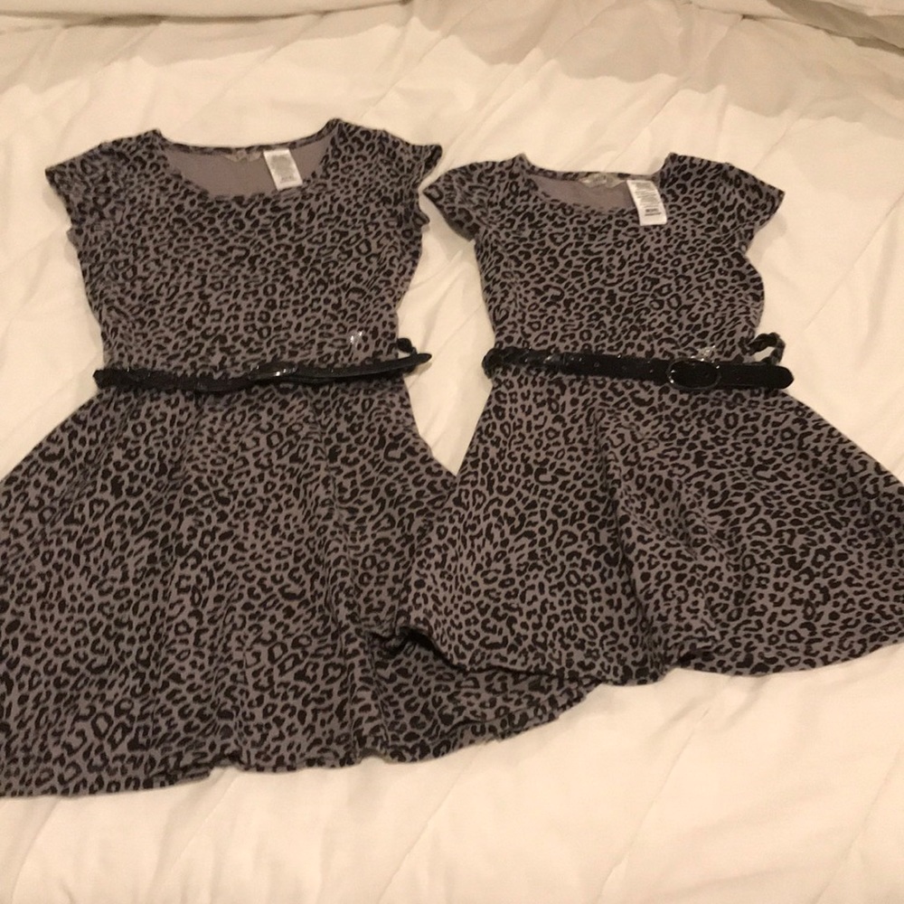 2 Guess girl’s leopard dresses